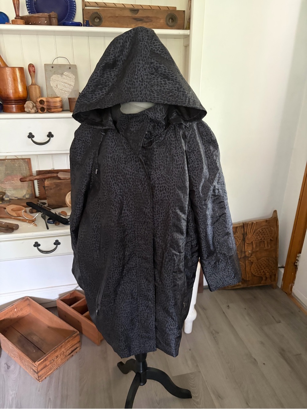 Windsmoor Women's Hooded Long Rain Jacket in Charcoal Leopard Print